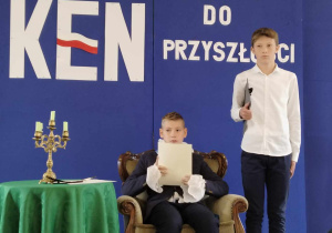 król (Piotr Politański) i sekretarz królewski (Mateusz Darmos)