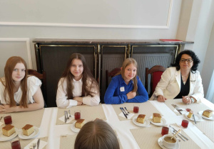 w restauracji sejmowej