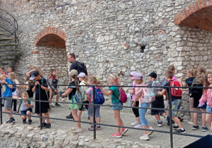 zwiedzanie zamku w Ogrodzieńcu