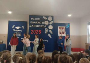 spektakl Szkolnego Teatrzyku "Myślnik" pt.: "Sekret"