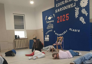 spektakl Szkolnego Teatrzyku "Myślnik" pt.: "Sekret"