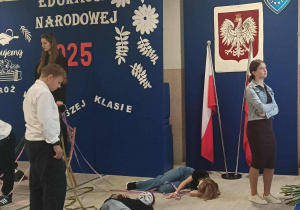 spektakl Szkolnego Teatrzyku "Myślnik" pt.: "Sekret"