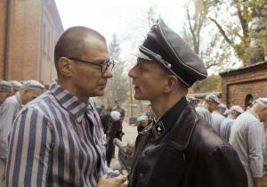 scena, w której ks. Kolbe zgłosił się na śmierć za Franciszka Gajowniczka