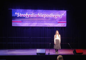 recytuje Marcelina Grabowska - uczennica klasy V