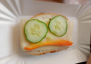 Kanapki przygotowane przez uczniów