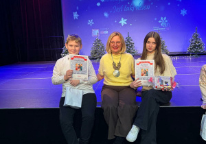 Aleksander Pecyna kl. V pani Agnieszka Polus, Nikola Stańdo kl. VIII