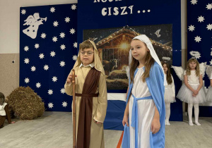 Jasełka w wykonaniu uczniów kl. II