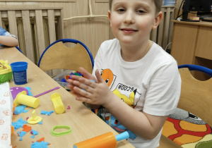 zabawy z ciastoliną