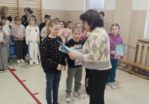 Oliwia Szubert kl. III - 100% frekwencja