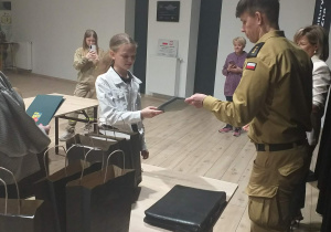 Oliwia Witek kl. IV - II miejsce