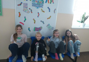 tymczasem na szkolnym korytarzu ...