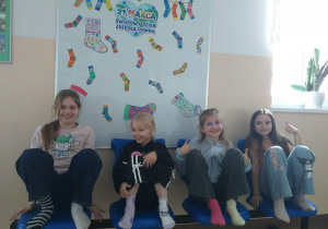 tymczasem na szkolnym korytarzu ...