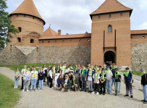 Podróż, która uczy i zachwyca – wycieczka Augustów–Wilno–Wigry