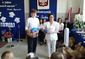 wręczenie nagród dla uczniów klas I - VII