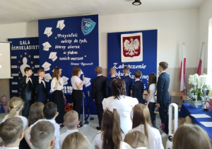 ślubowanie uczniów klasy VIII