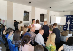 klasa VIII dziękuje swoim rodzicom