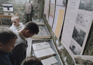 zwiedzanie wystawy "Ich historie, nasza pamięć"