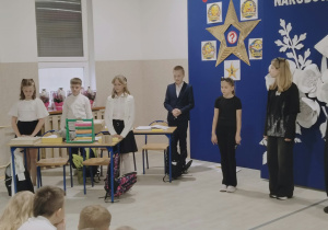 Spektakl "W poszukiwaniu supermocy nauczycieli"