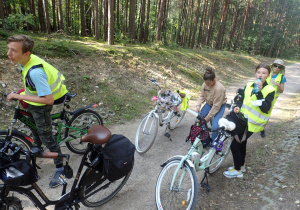 leśna ścieżka rowerowa do Inowłodza